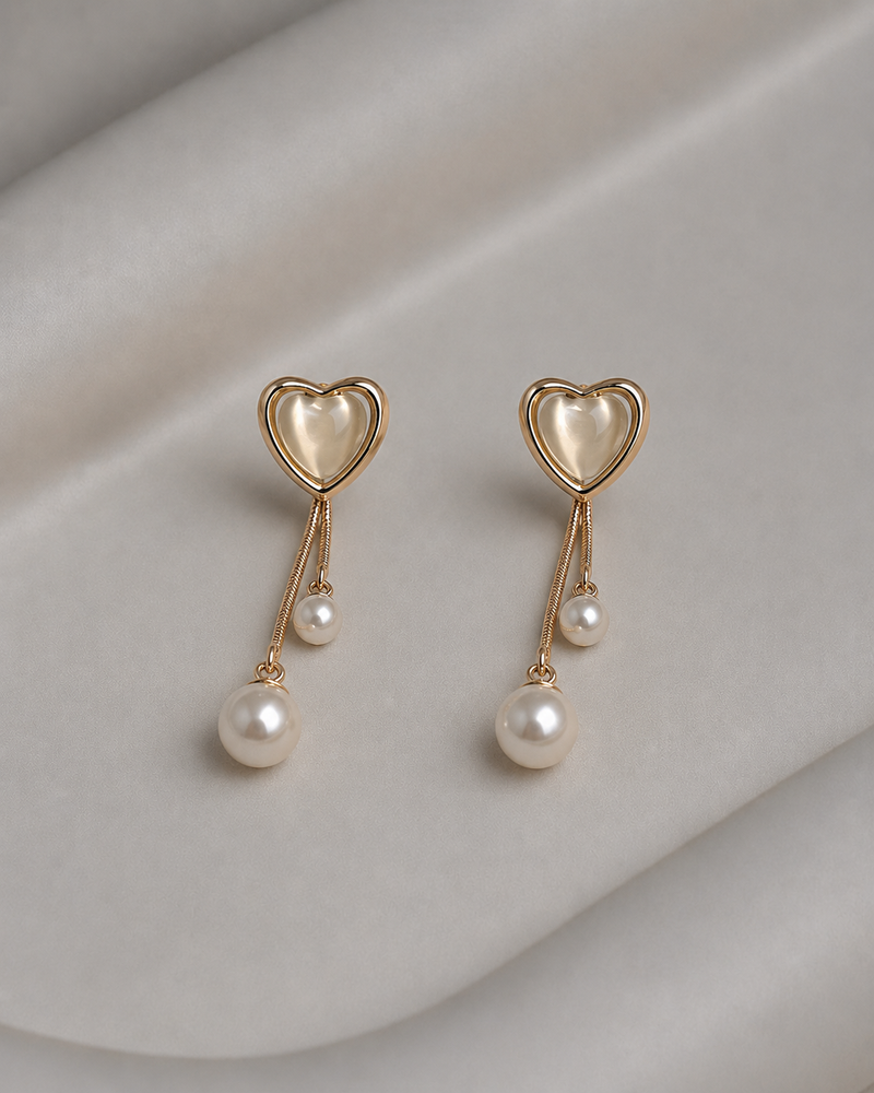 Luna Pearl Heart Earrings