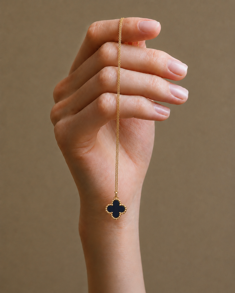 Queen's Clover Pendant